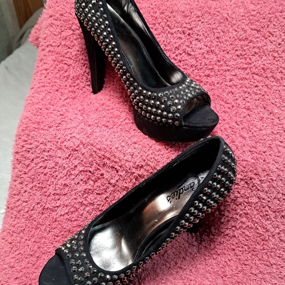 Candie's Sunny Studs Peep Toe - Picture 4 of 6